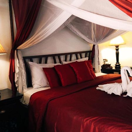 Tri Yaan Na Ros Colonial House Hotel Chiang Mai Exterior photo